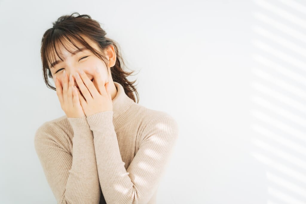 可愛くないのにモテる女性とは